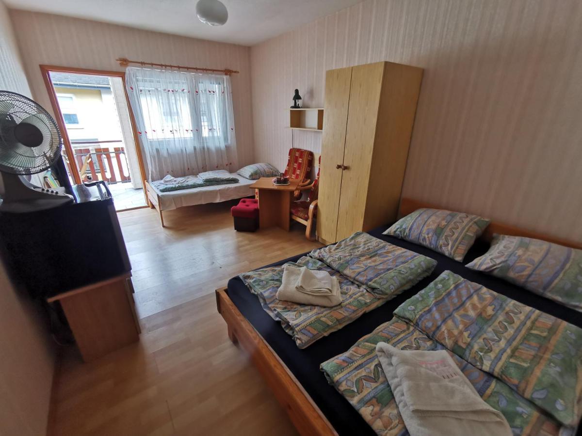 Dom Wczasowy Maja Dźwirzyno Exterior foto