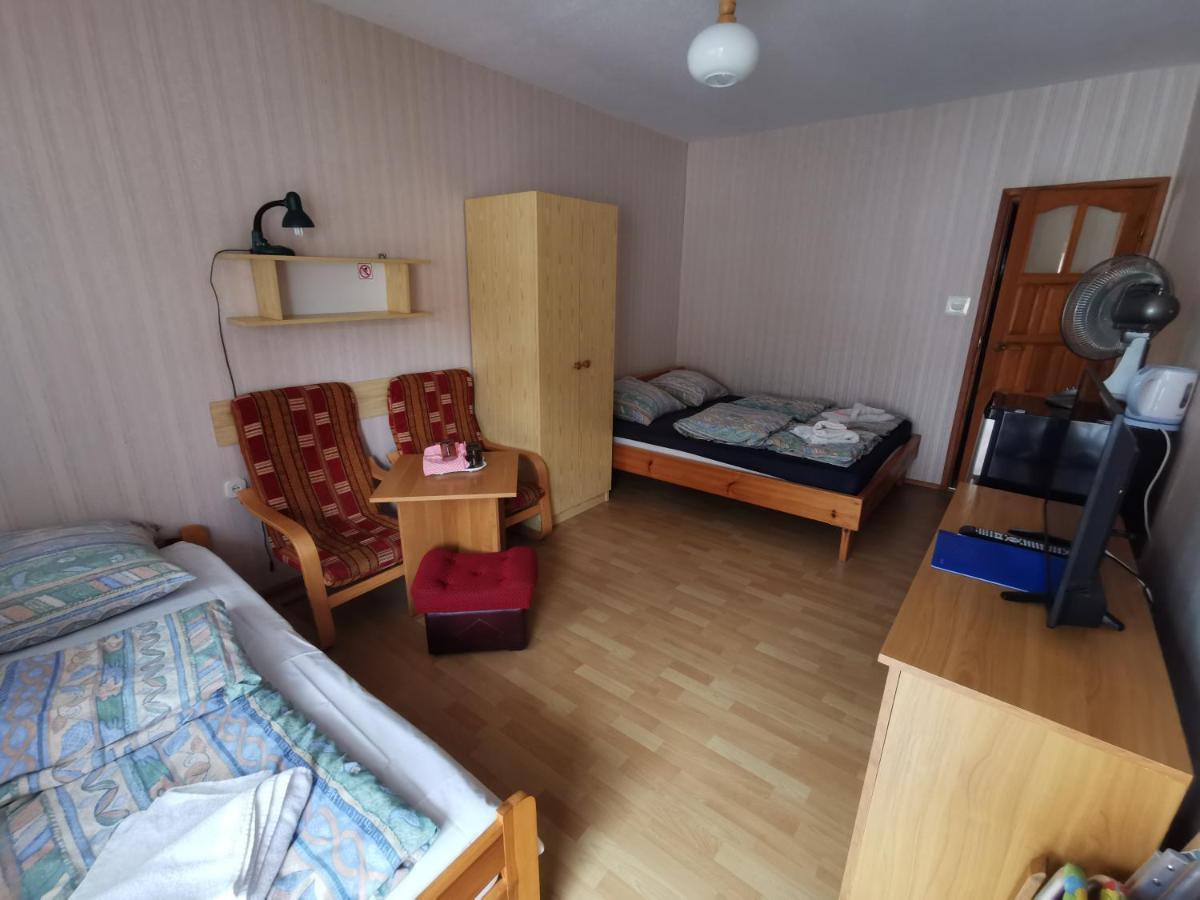 Dom Wczasowy Maja Dźwirzyno Exterior foto