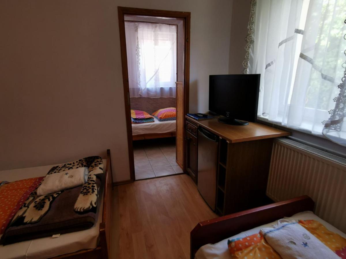 Dom Wczasowy Maja Dźwirzyno Exterior foto